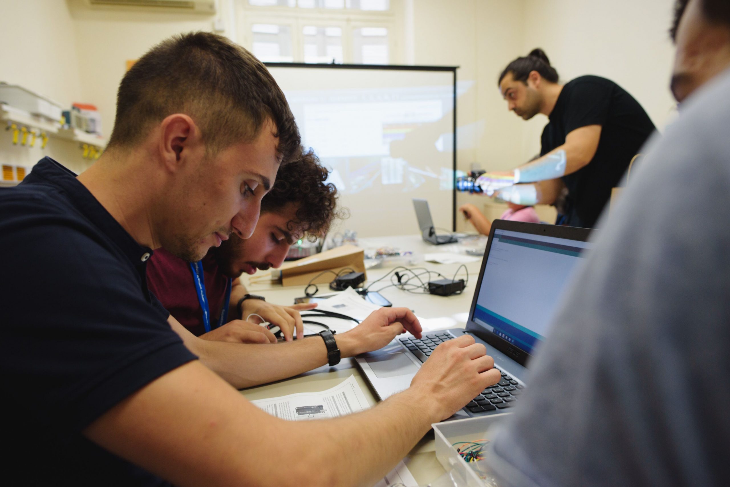 y_dlTz-4 – Cyprus Interaction Lab